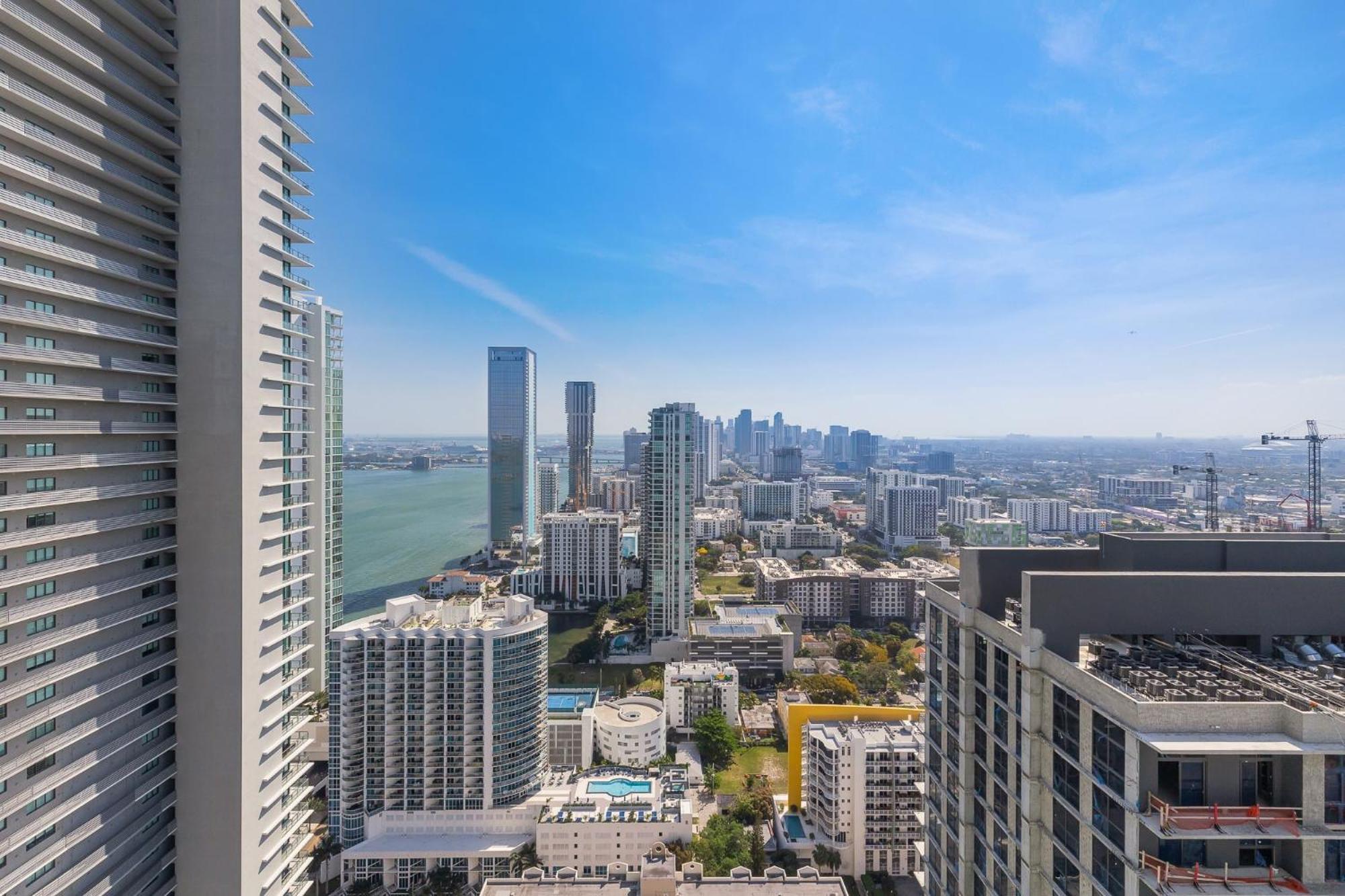 Unique High-Rise Condo In Miami Ngoại thất bức ảnh